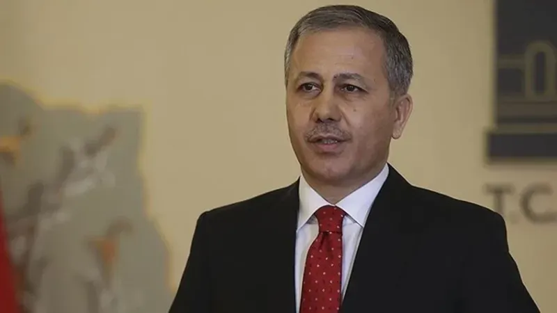 Bakan Yerlikaya duyurdu! 5 ilde 5 ayrı organize suç örgütüne operasyon: 41 gözaltı