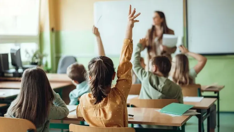 Velileri üzecek haber! Okullar açılmadan zam gündemde