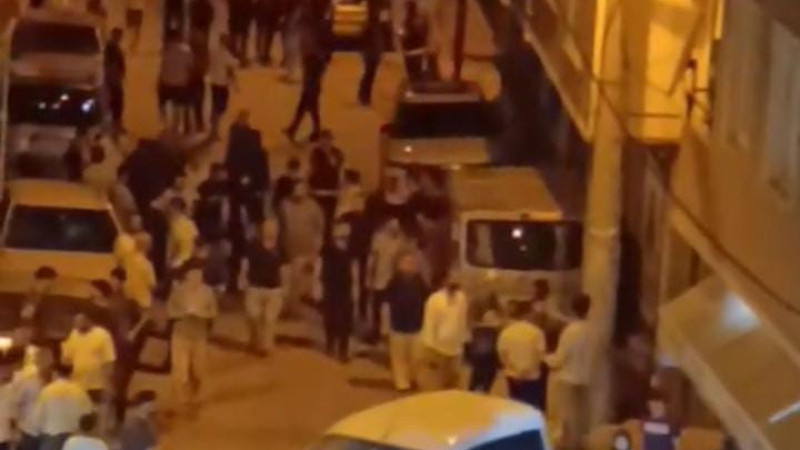 Bursa’da çocuk kavgasına aileler de karıştı: Sokak savaş alanına döndü