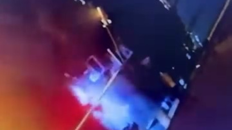 Bursa'da otomobil bisikletli çocuğa çarptı, o anlar kameralara yansıdı