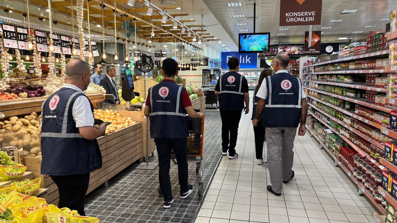 Bursa'da usule uymayan marketlere, 11 milyon ceza