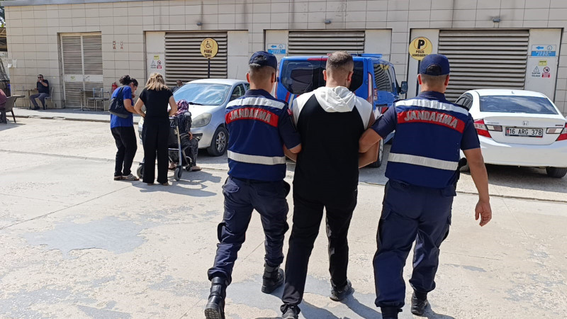 Uyuşturucu taciri suçüstü yakalandı
