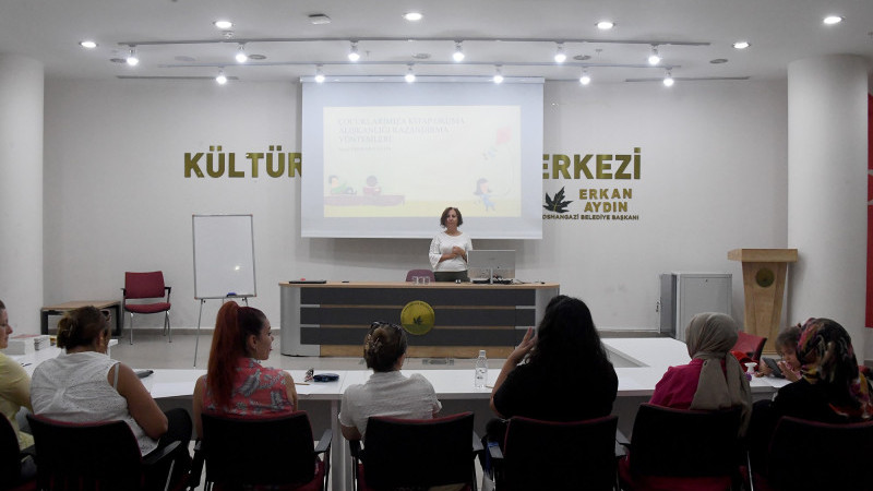 Osmangazi Belediyesi’nden velilere özel kitap atölyesi