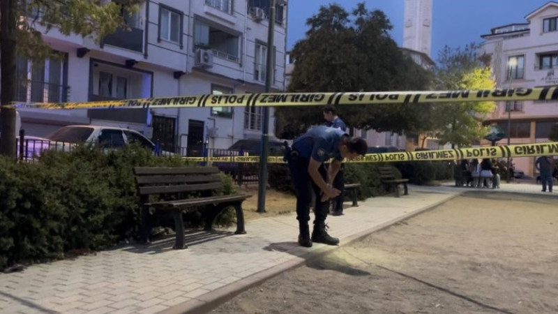 Bursa'da parkta oynayan çocuğa yorgun mermi isabet etti