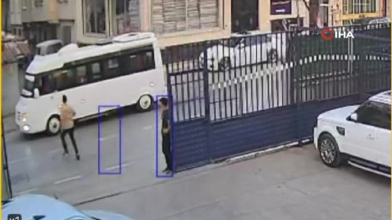Bursa'da sürücüsüz ilerleyen aracı böyle durdurdu