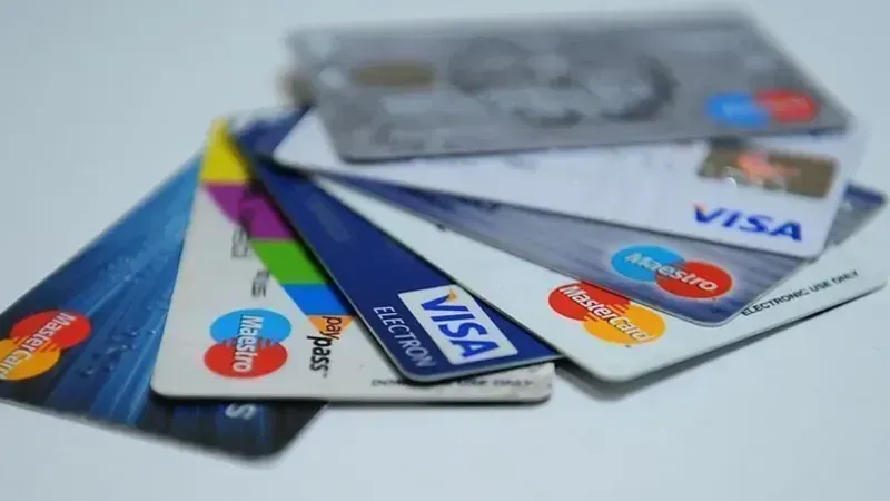 Merkez Bankası'ndan yeni karar: Kredi kartı ve nakit avans faizlerinde indirime gidildi!