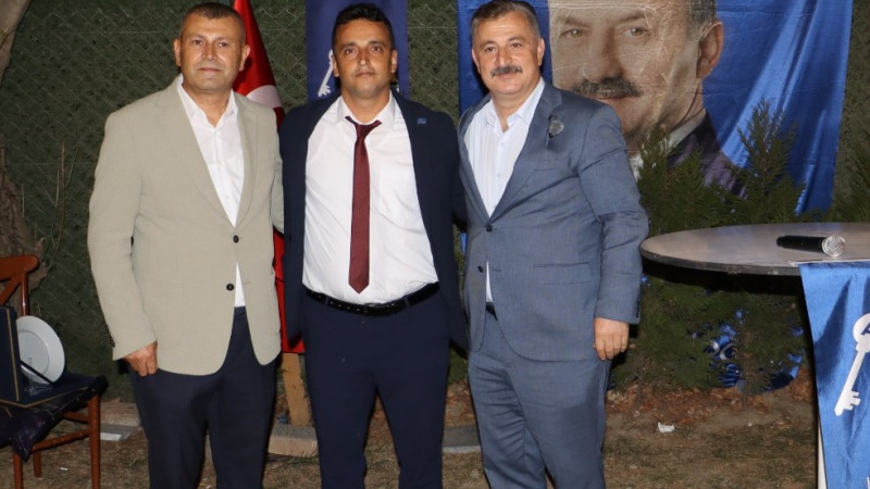 Bursa'da Yeniden Refah Partisi İlçe Başkanı, Anahtar Parti'ye katıldı