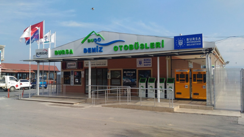 Lodos geri geldi, bazı seferler iptal edildi
