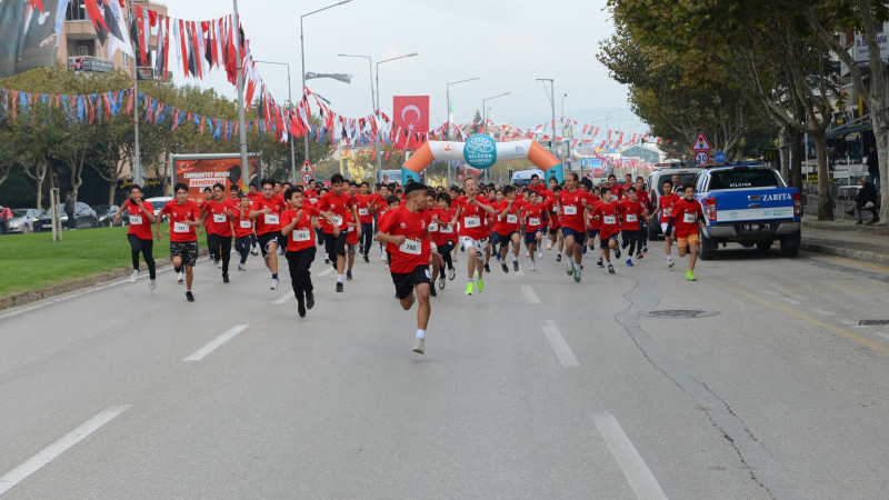 Çocuklar Cumhuriyet için koştu