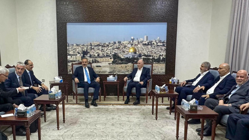 Fidan ve MİT Başkanı Kalın Hamas liderleriyle bir araya geldi