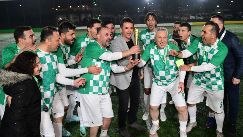 Başkan Aydın sahaya çıktı: Turnuvanın şampiyonu belli oldu