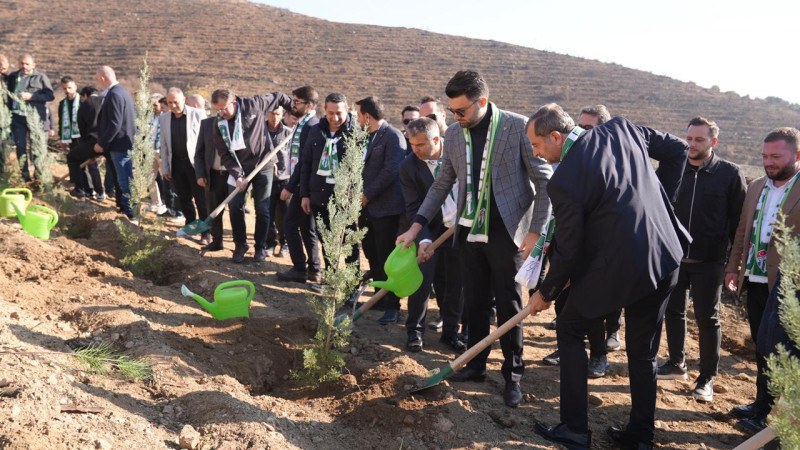 Bursaspor ve Gürsu Belediyesi el ele: Yangın bölgesine fidan dikildi