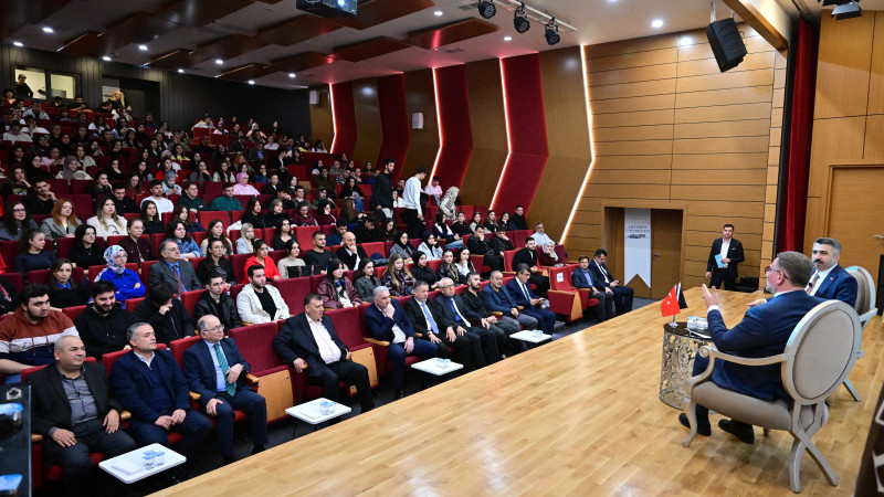 Başkan Yılmaz gençlere