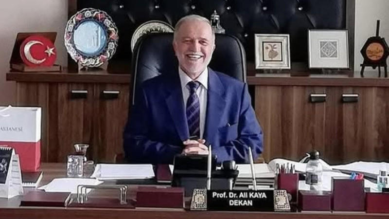 Bursa'nın acı kaybı! Prof. Dr. Ali Kaya yaşamını yitirdi