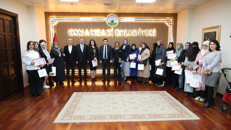 Öğrenmenin yaşı yok: Osmangazili kadınlardan gururlandıran başarı