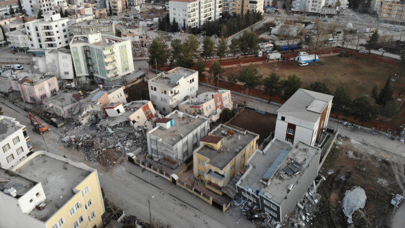 Havadan çekilen görüntüler Adıyaman'daki felaketin büyüklüğünü gözler 